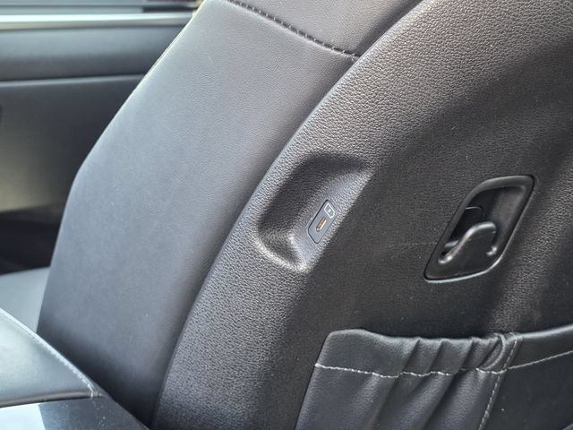 Used 2023 Kia Telluride S w/ S Sunroof Package FWD image 21