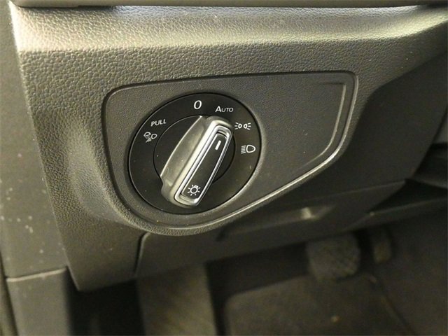 Used 2021 Volkswagen Atlas SEL Premium image 14