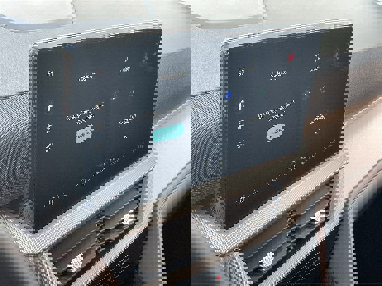 Certified 2025 Ford Explorer Active image 28