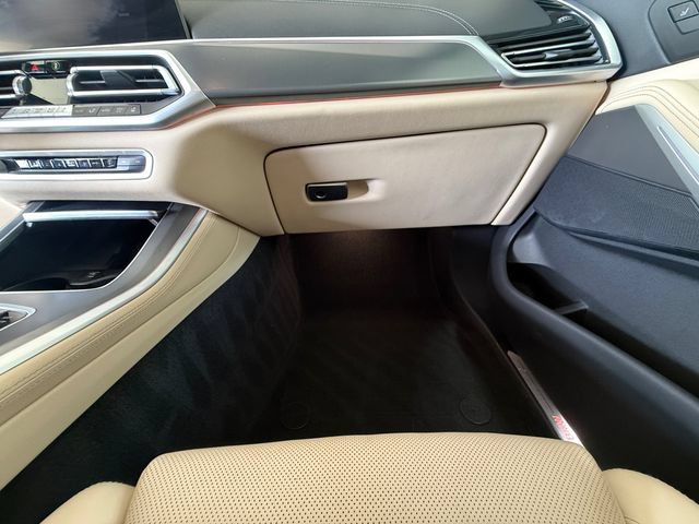 Used 2022 BMW X5 xDrive45e w/ Luxury Seating Package AWD/4WD image 26