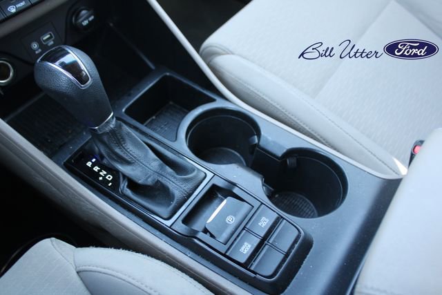 Used 2019 Hyundai Tucson SE image 15