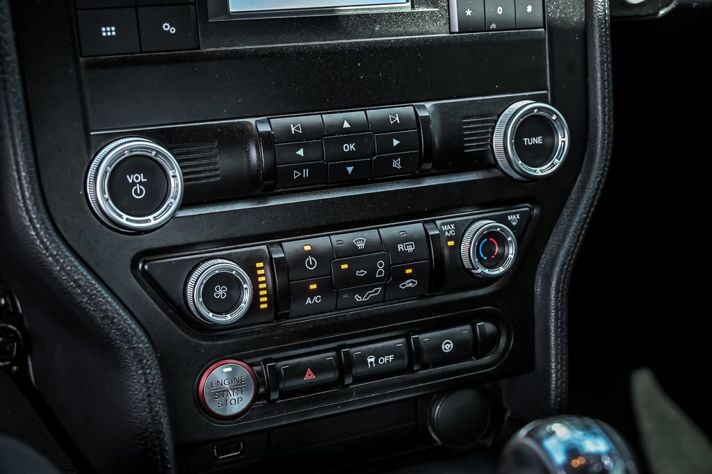 Certified 2021 Ford Mustang GT RWD image 24
