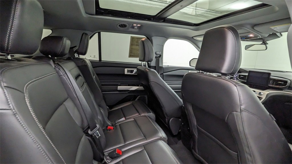 Certified 2023 Ford Explorer XLT w/ Equipment Group 202A image 41