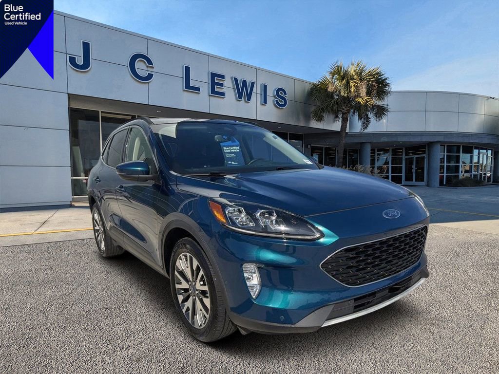 Certified 2020 Ford Escape Titanium AWD/4WD image 1
