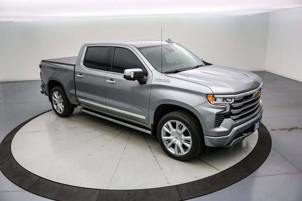Used 2024 Chevrolet Silverado 1500 High Country w/ High Country Premium Package image 8