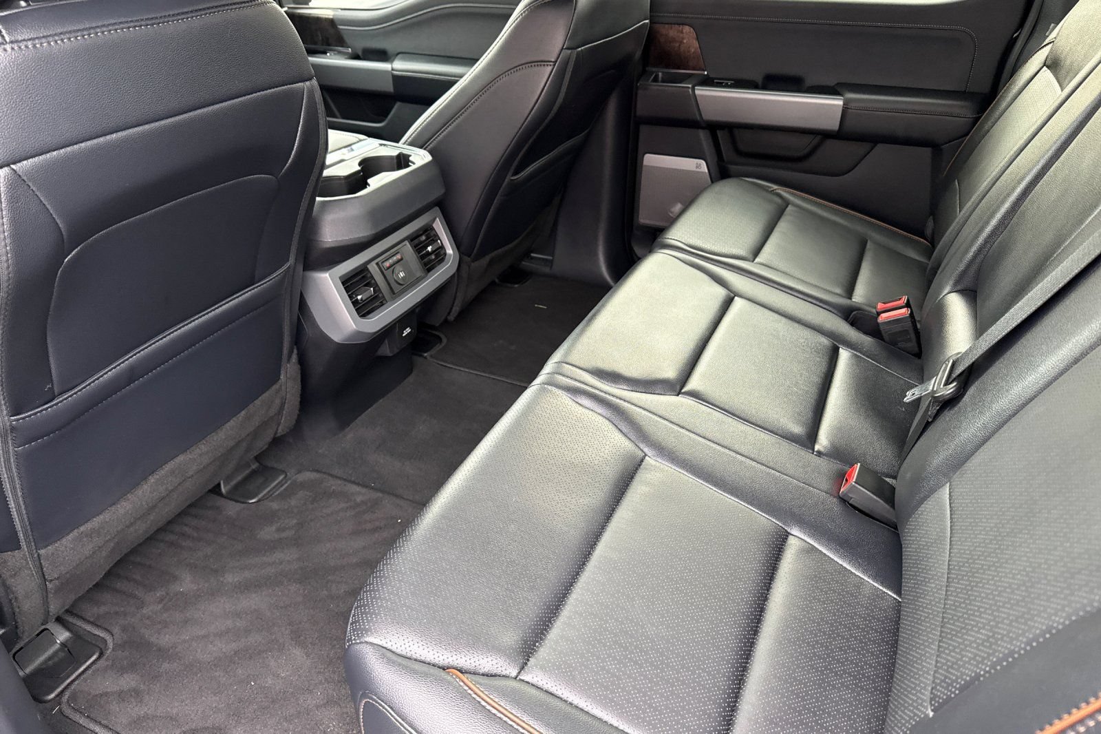 Certified 2025 Ford F250 Lariat AWD/4WD image 14