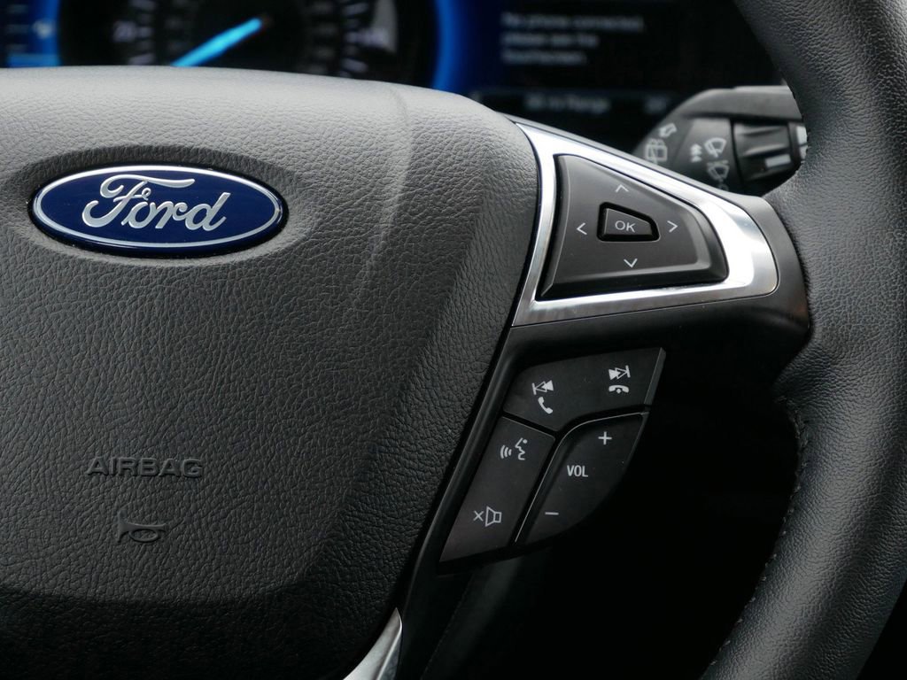 Certified 2022 Ford Edge SEL w/ Convenience Package image 19