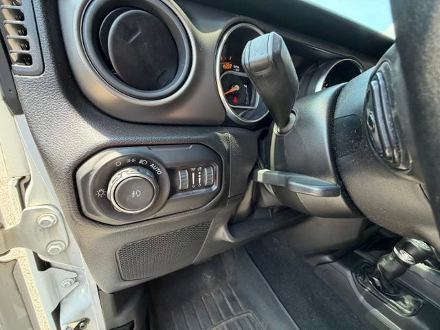 Used 2022 Jeep Wrangler Unlimited Sport AWD/4WD image 12