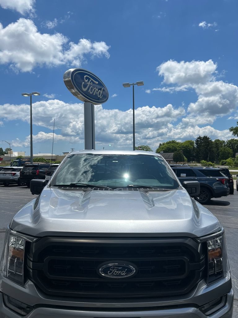 Certified 2021 Ford F150 XLT w/ Equipment Group 302A High AWD/4WD image 3