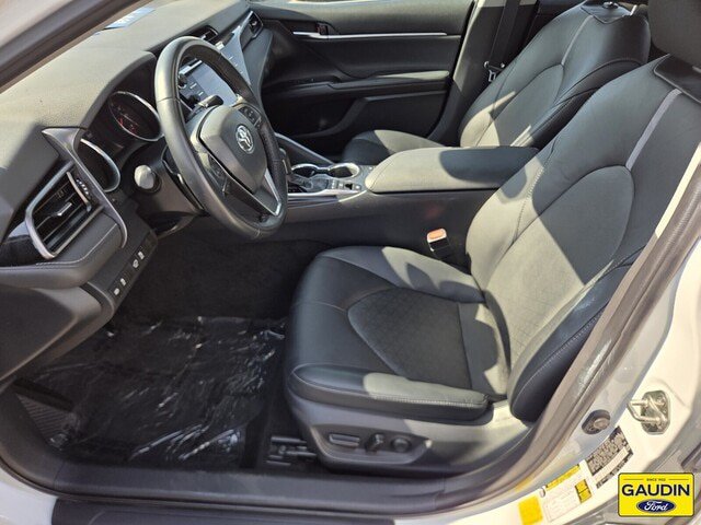 Used 2020 Toyota Camry XSE FWD image 11