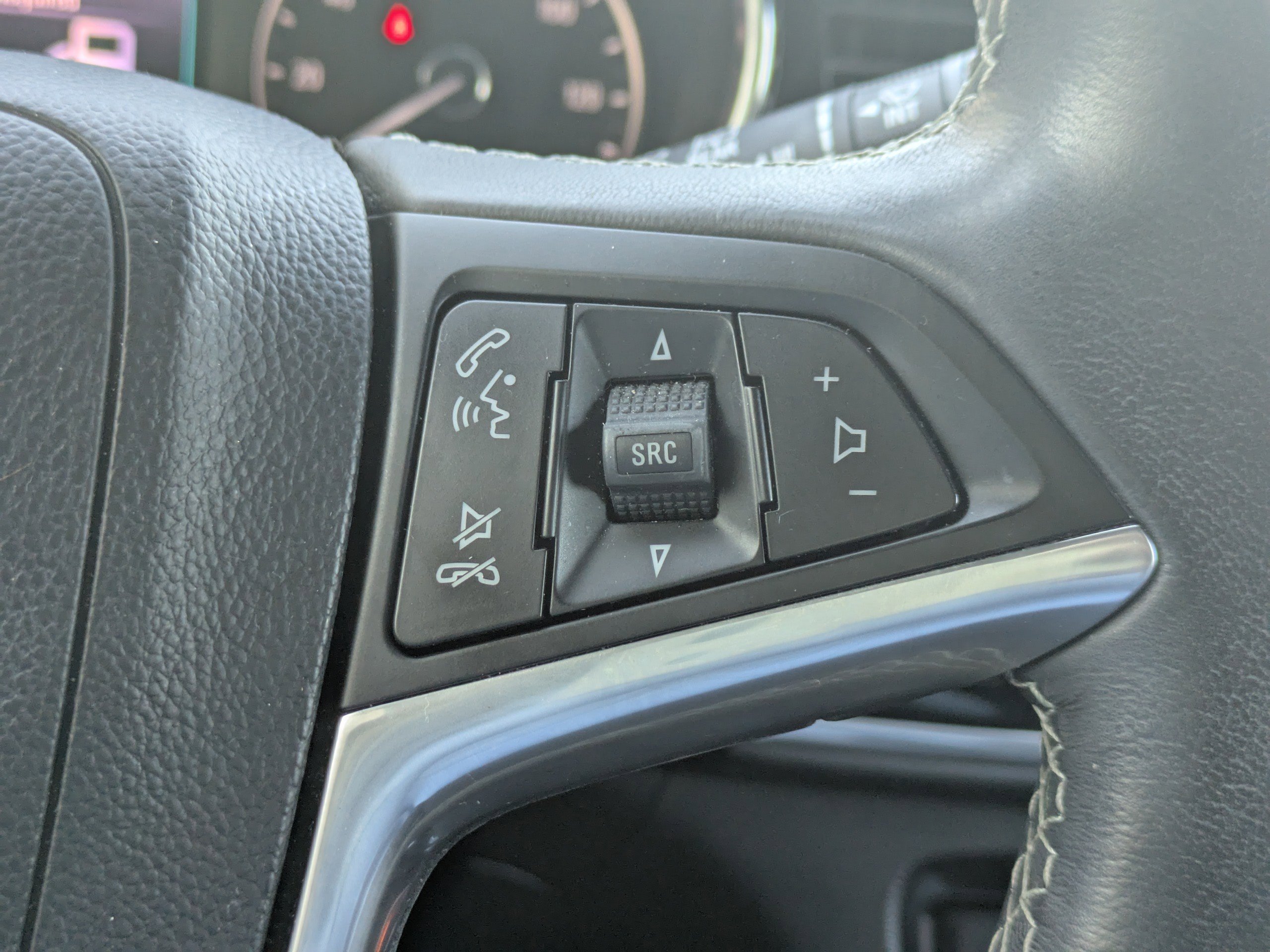 Used 2022 Buick Encore Preferred w/ Safety Package image 23