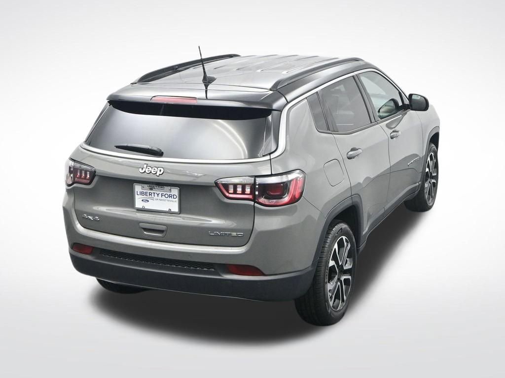 Used 2024 Jeep Compass Limited AWD/4WD image 29