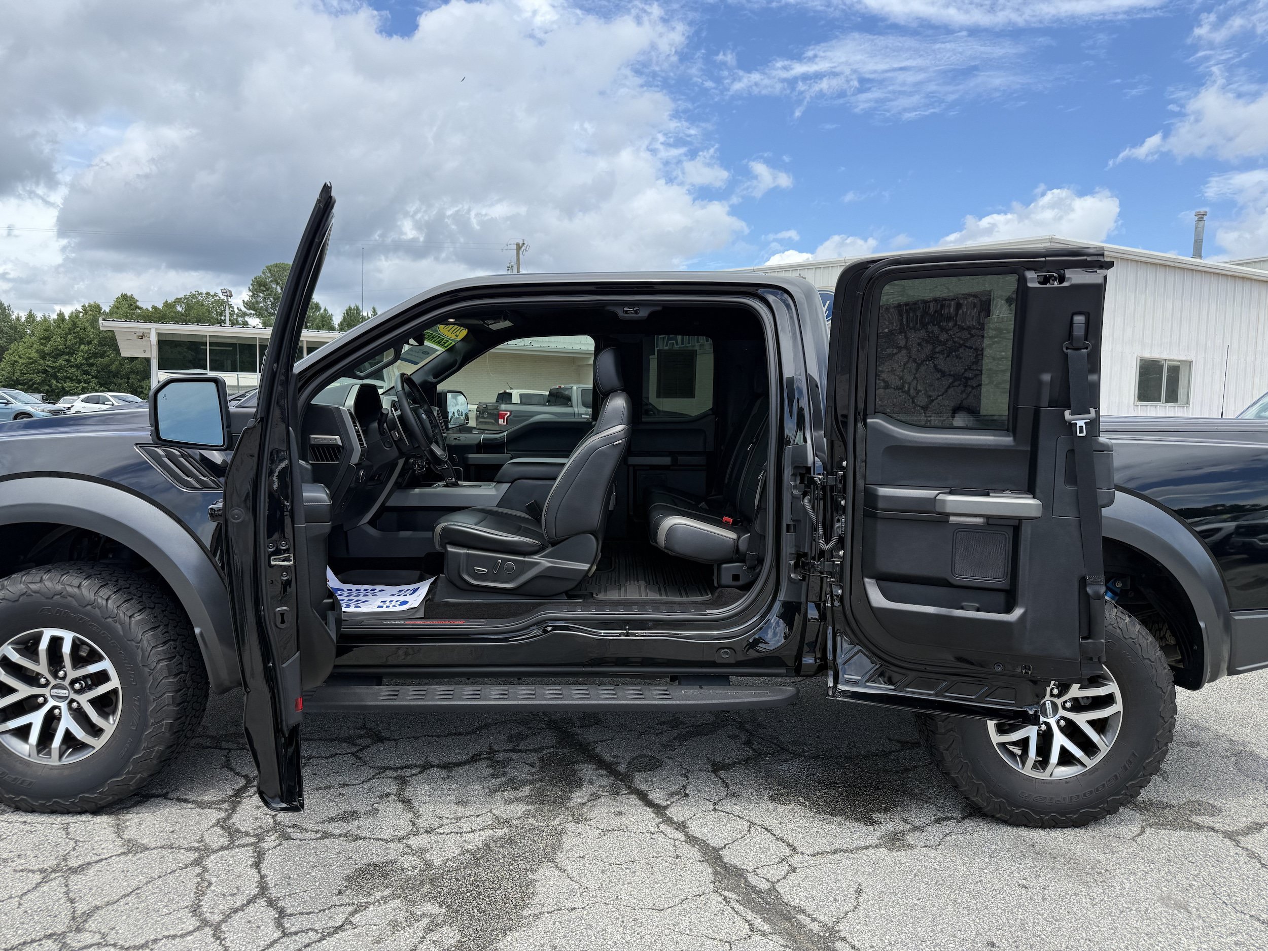 Certified 2018 Ford F150 Raptor w/ Equipment Group 802A Luxury AWD/4WD image 13