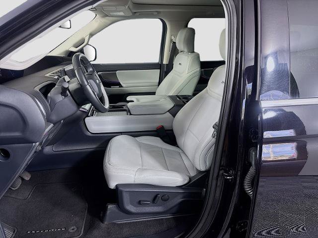 Certified 2025 Ford Expedition Platinum AWD/4WD image 22
