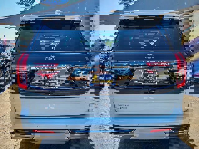 Certified 2025 Ford Expedition Platinum w/ Platinum Ultimate Package image 3