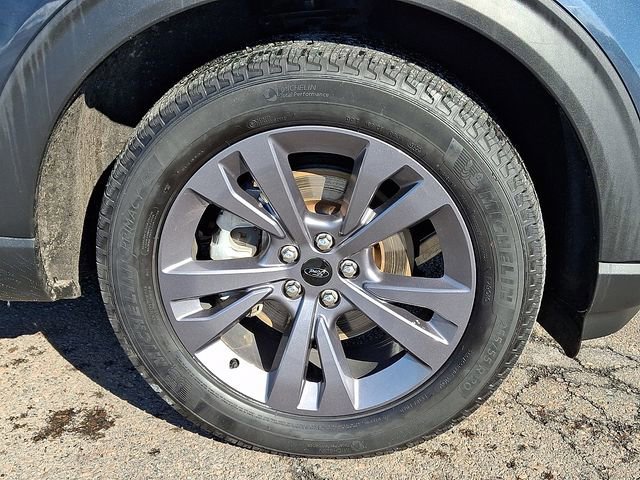 Certified 2022 Ford Explorer XLT w/ Equipment Group 202A image 7