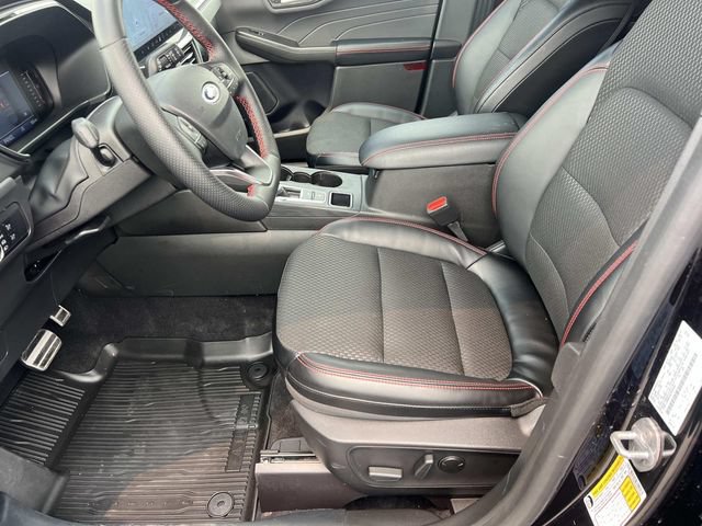 Certified 2024 Ford Escape ST-Line w/ Tech Pack #1 AWD/4WD image 18