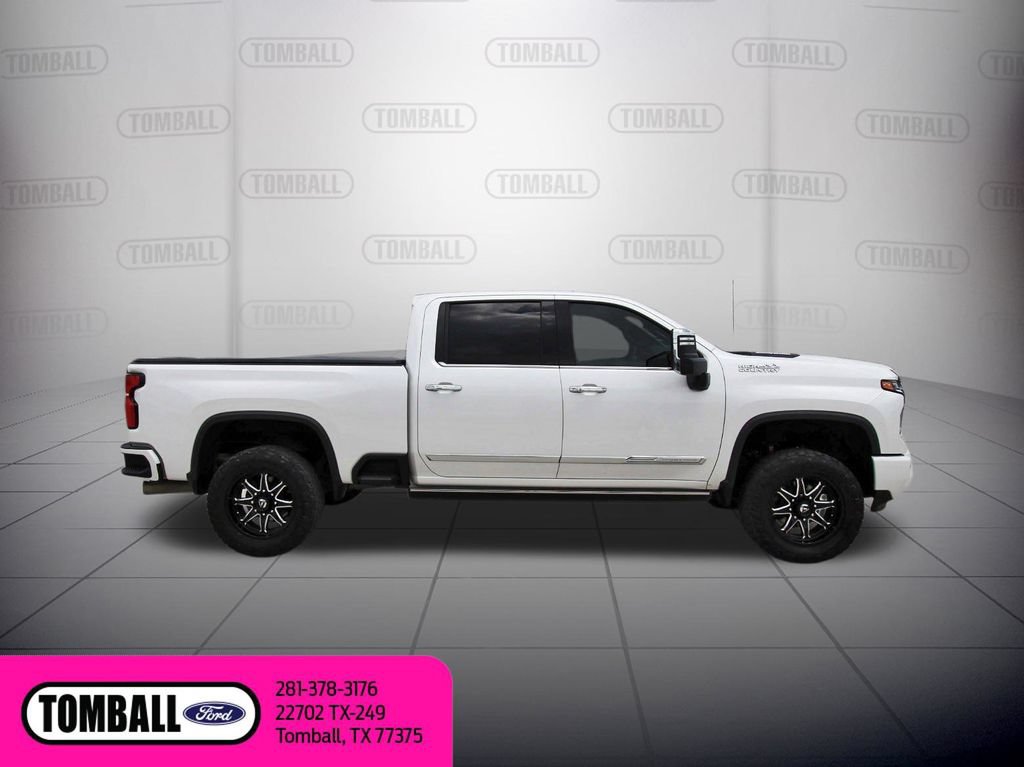 Used 2024 Chevrolet Silverado 2500 High Country w/ Technology Package AWD/4WD image 8