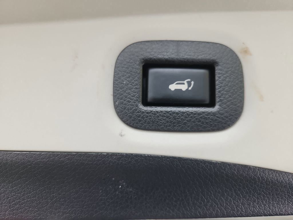 Used 2019 Nissan Rogue SV image 23