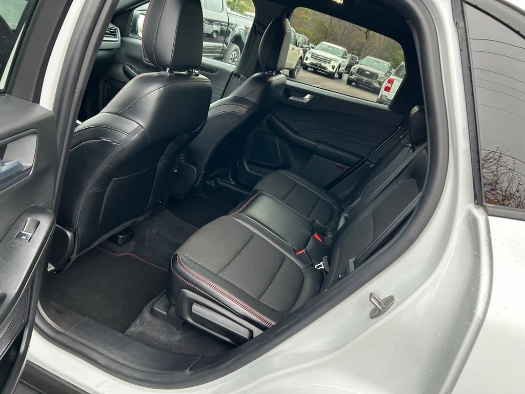 Certified 2023 Ford Escape ST-Line w/ Tech Pack #1 image 18