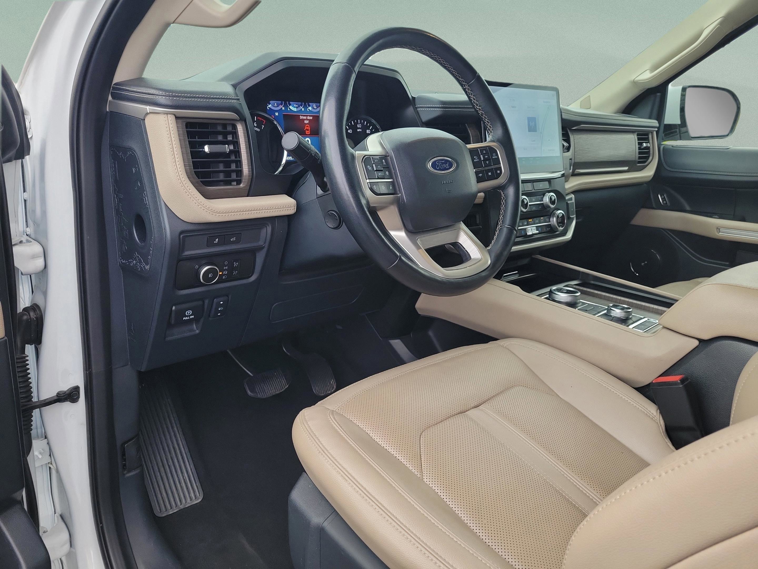 Certified 2024 Ford Expedition Limited image 18