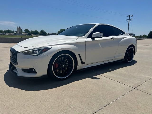 Used 2017 INFINITI Q60 Red Sport 400 RWD image 1
