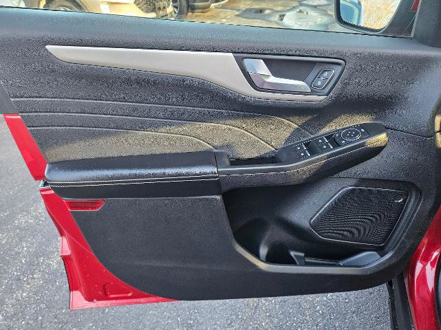 Certified 2022 Ford Escape SEL w/ Class II Trailer Tow Package AWD/4WD image 16