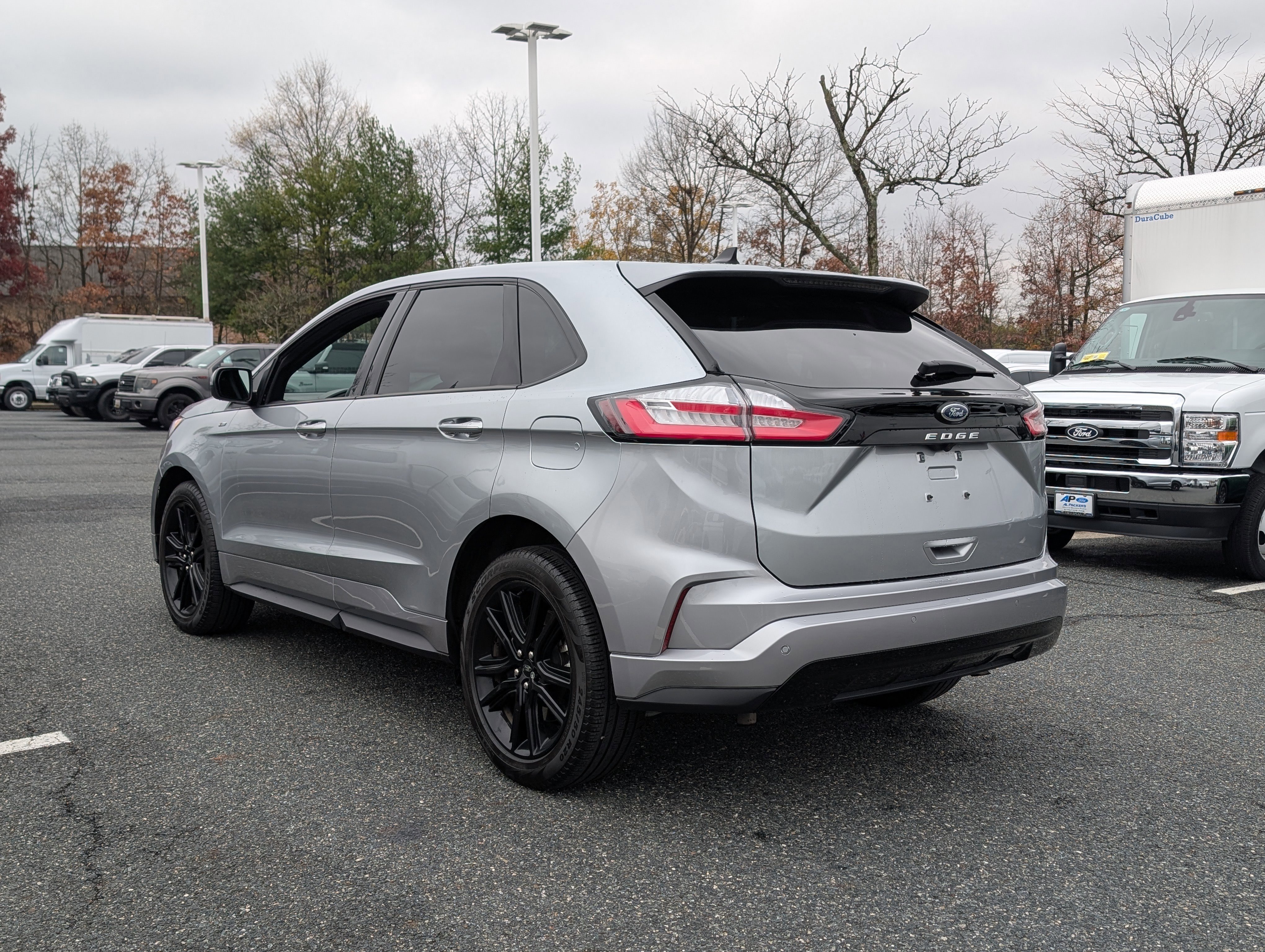 Certified 2024 Ford Edge ST-Line image 3