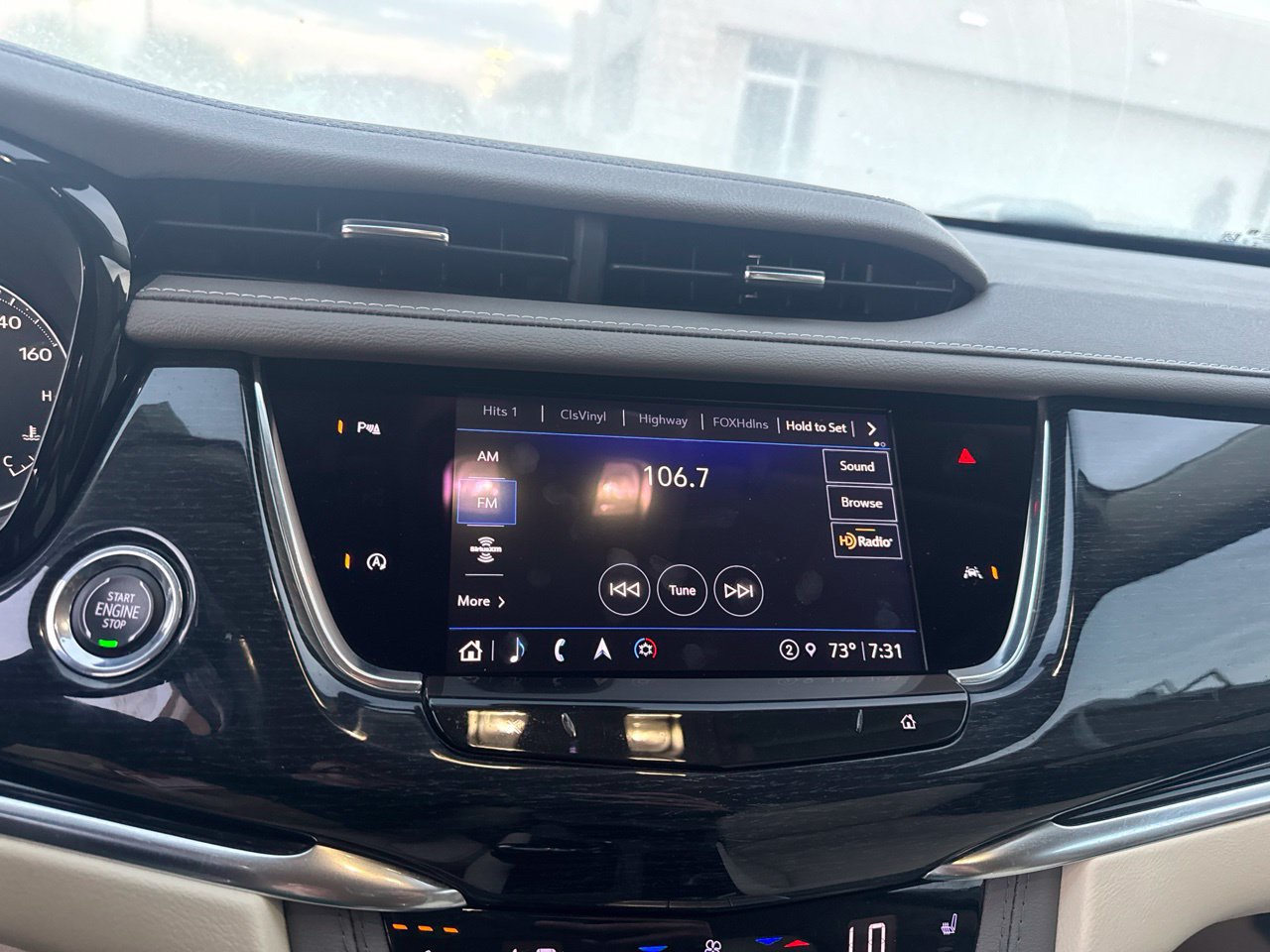 Used 2024 Cadillac XT6 Premium Luxury FWD image 12