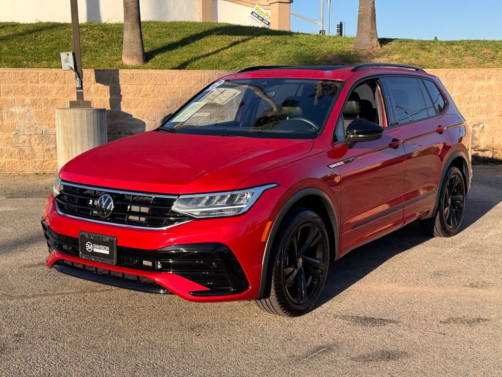 Used 2024 Volkswagen Tiguan SE R-Line FWD image 7