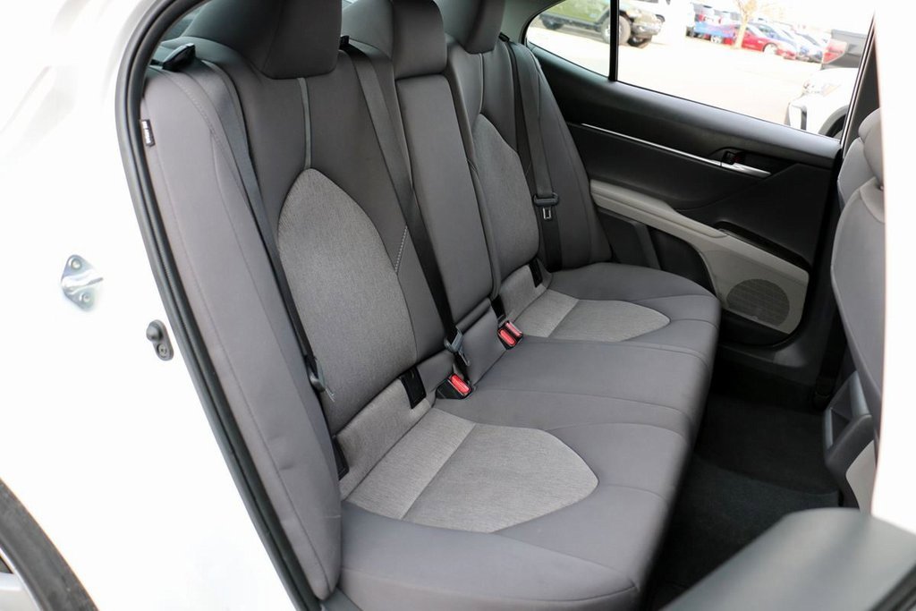 Used 2024 Toyota Camry LE image 28