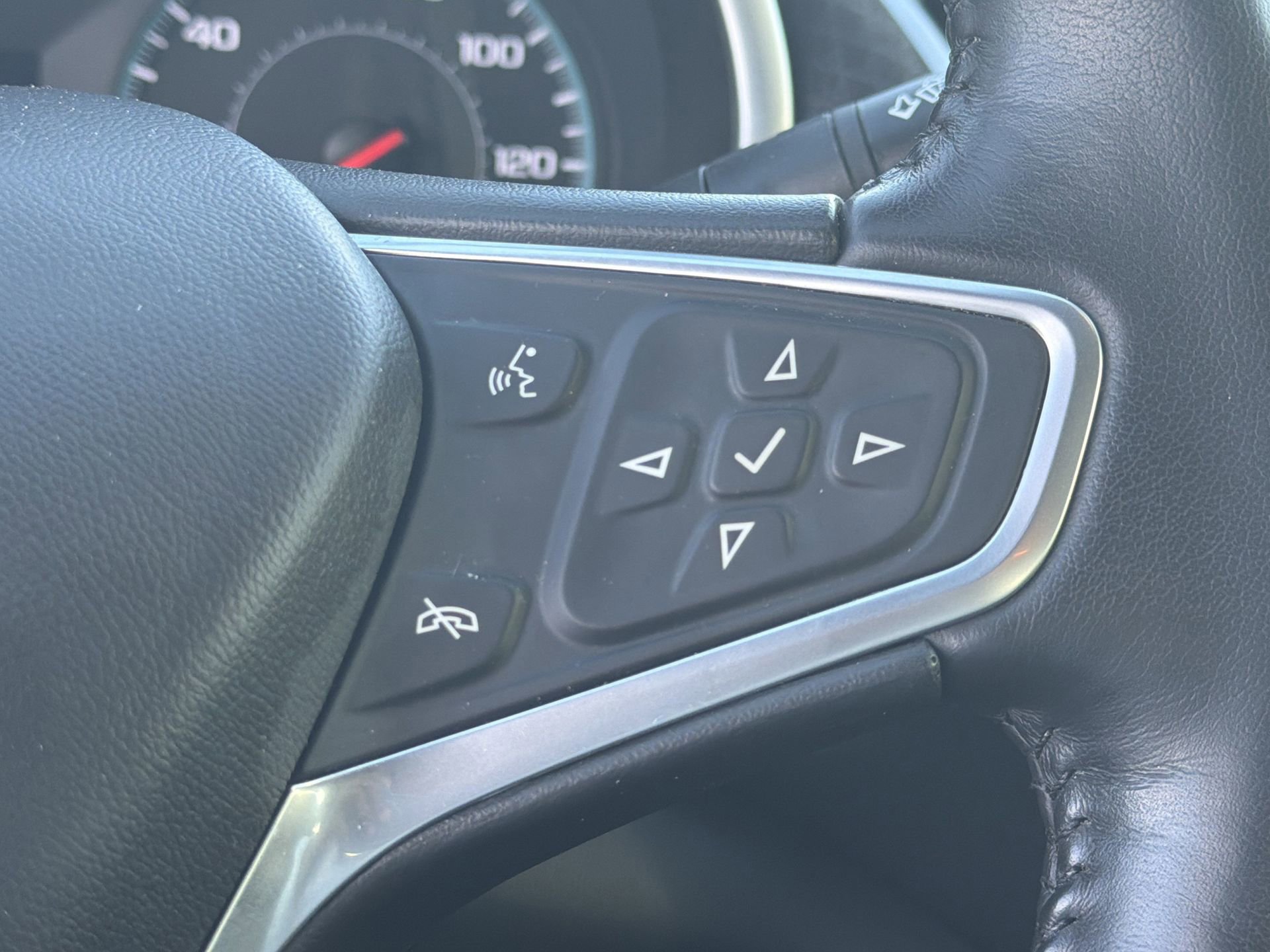 Used 2022 Chevrolet Malibu RS image 14