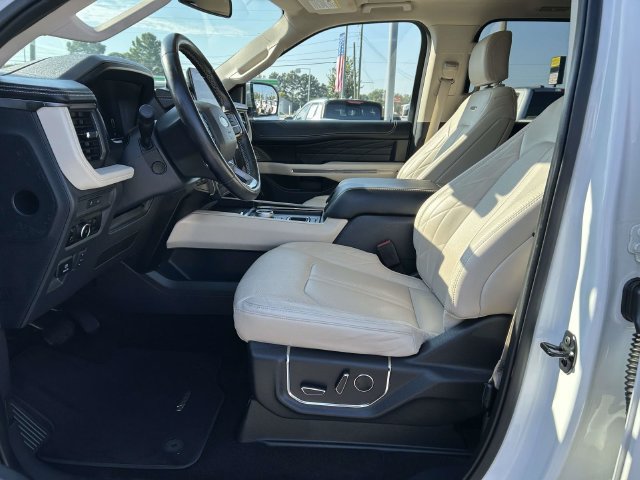 Certified 2023 Ford Expedition Platinum RWD image 15