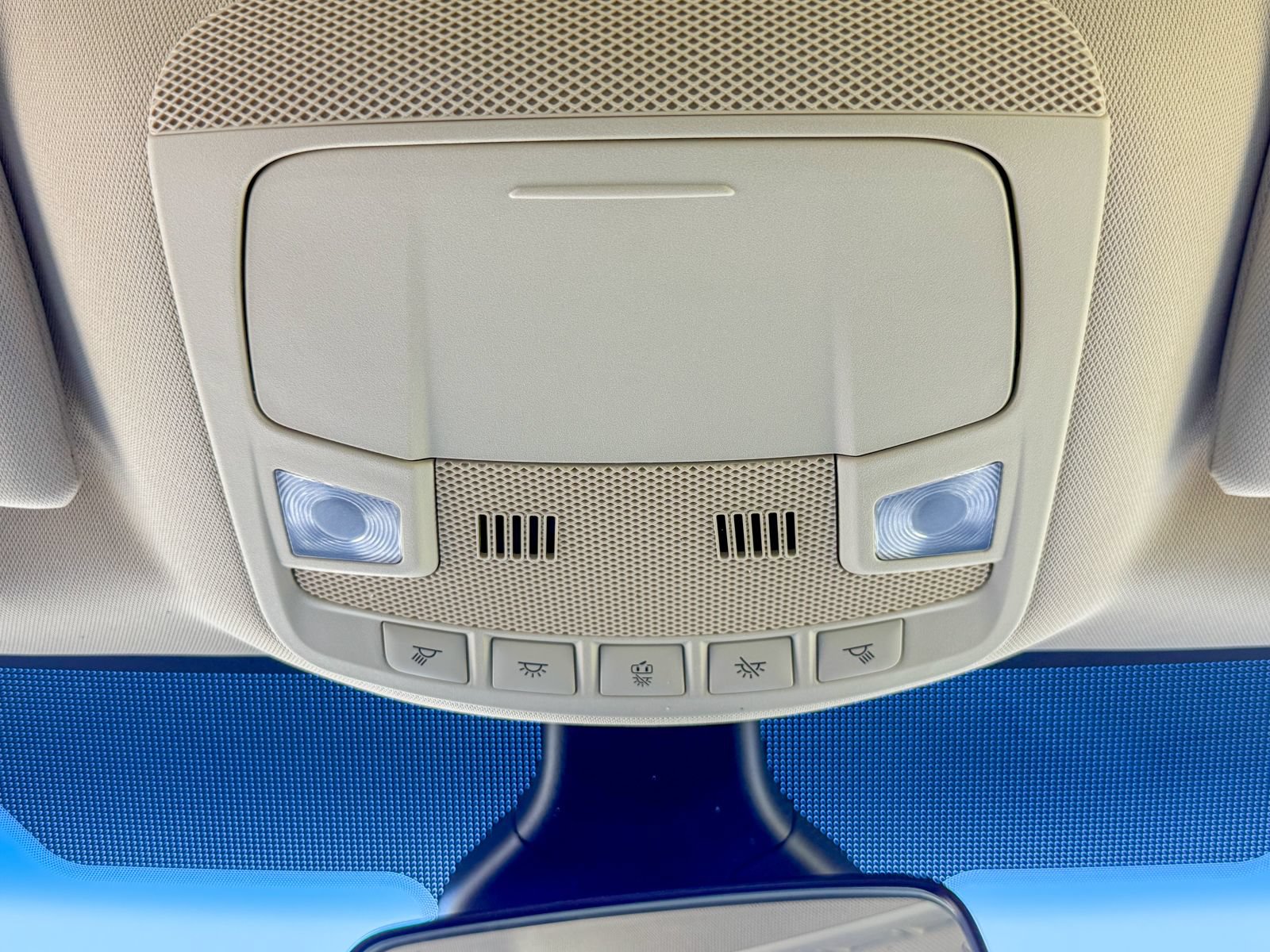 Certified 2020 Ford Edge SE FWD image 30