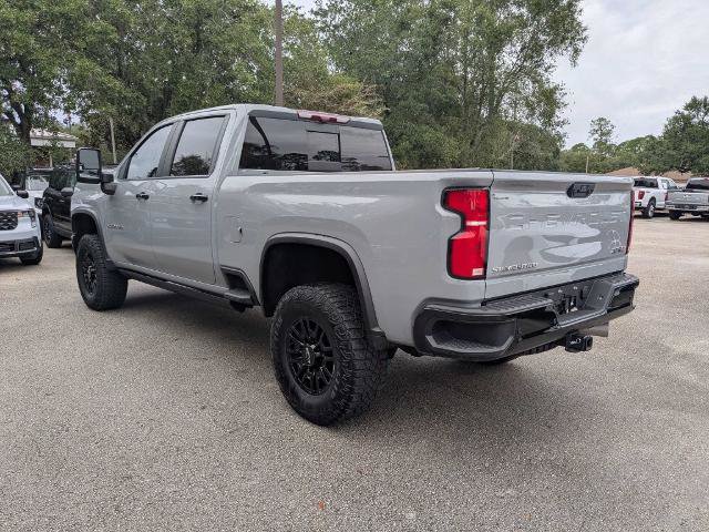 Used 2025 Chevrolet Silverado 2500 ZR2 w/ Technology Package AWD/4WD image 6