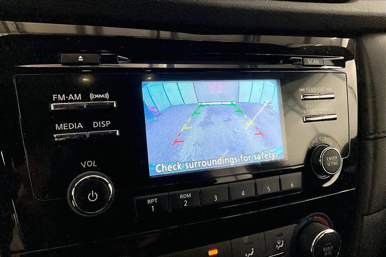 Used 2017 Nissan Rogue S image 20