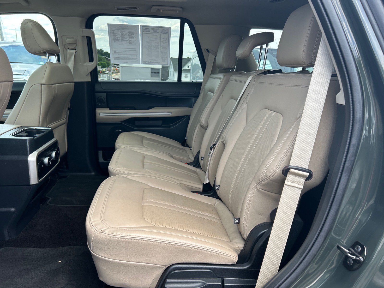 Certified 2022 Ford Expedition Limited AWD/4WD image 11