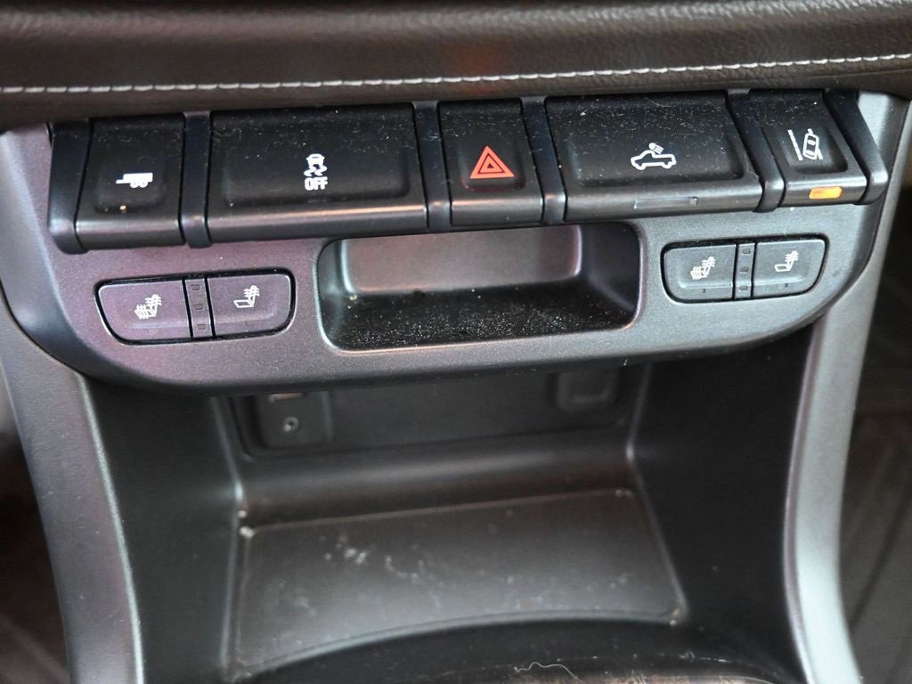 Used 2018 GMC Canyon SLT w/ Driver Alert Package image 16