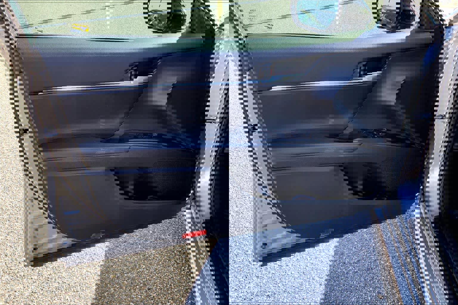 Used 2024 Toyota Camry SE image 19