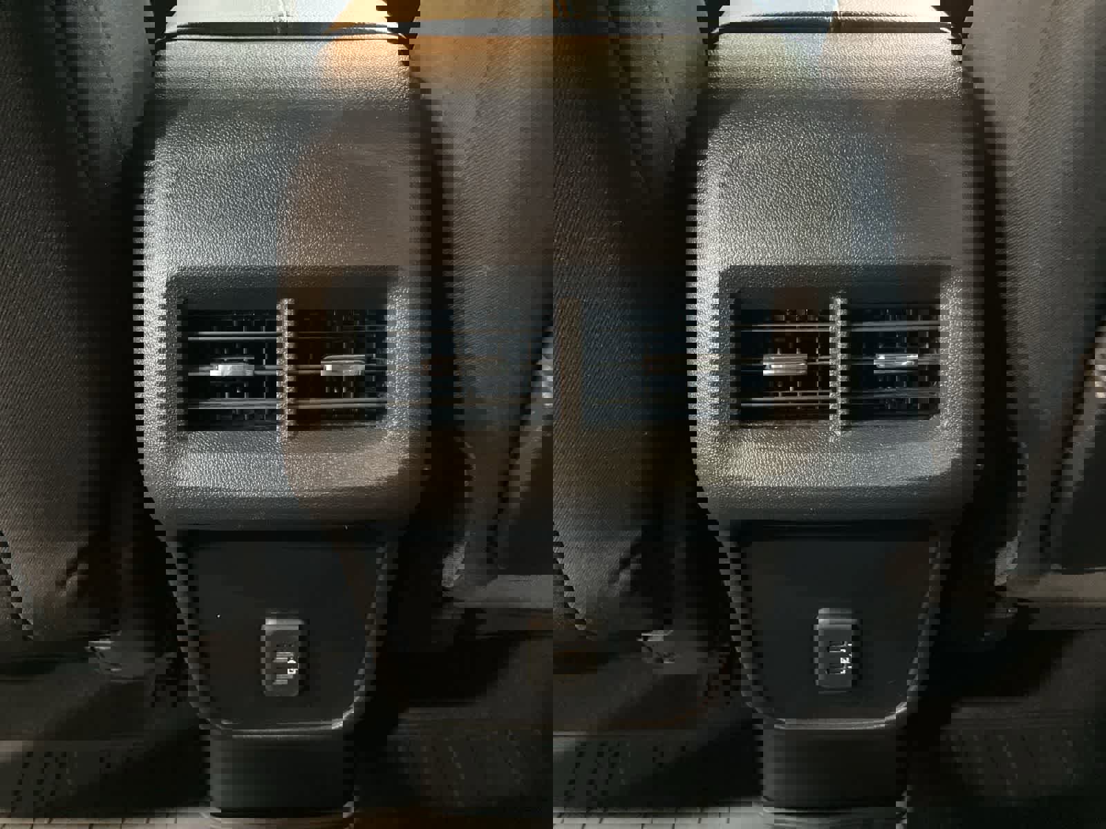 Used 2018 GMC Terrain SLE image 23