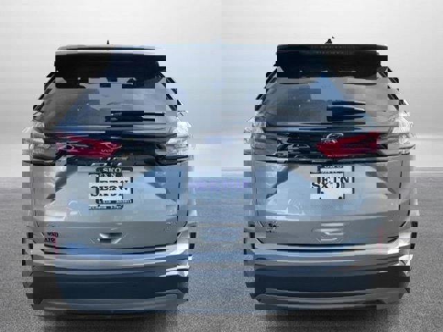 Certified 2024 Ford Edge SEL image 4