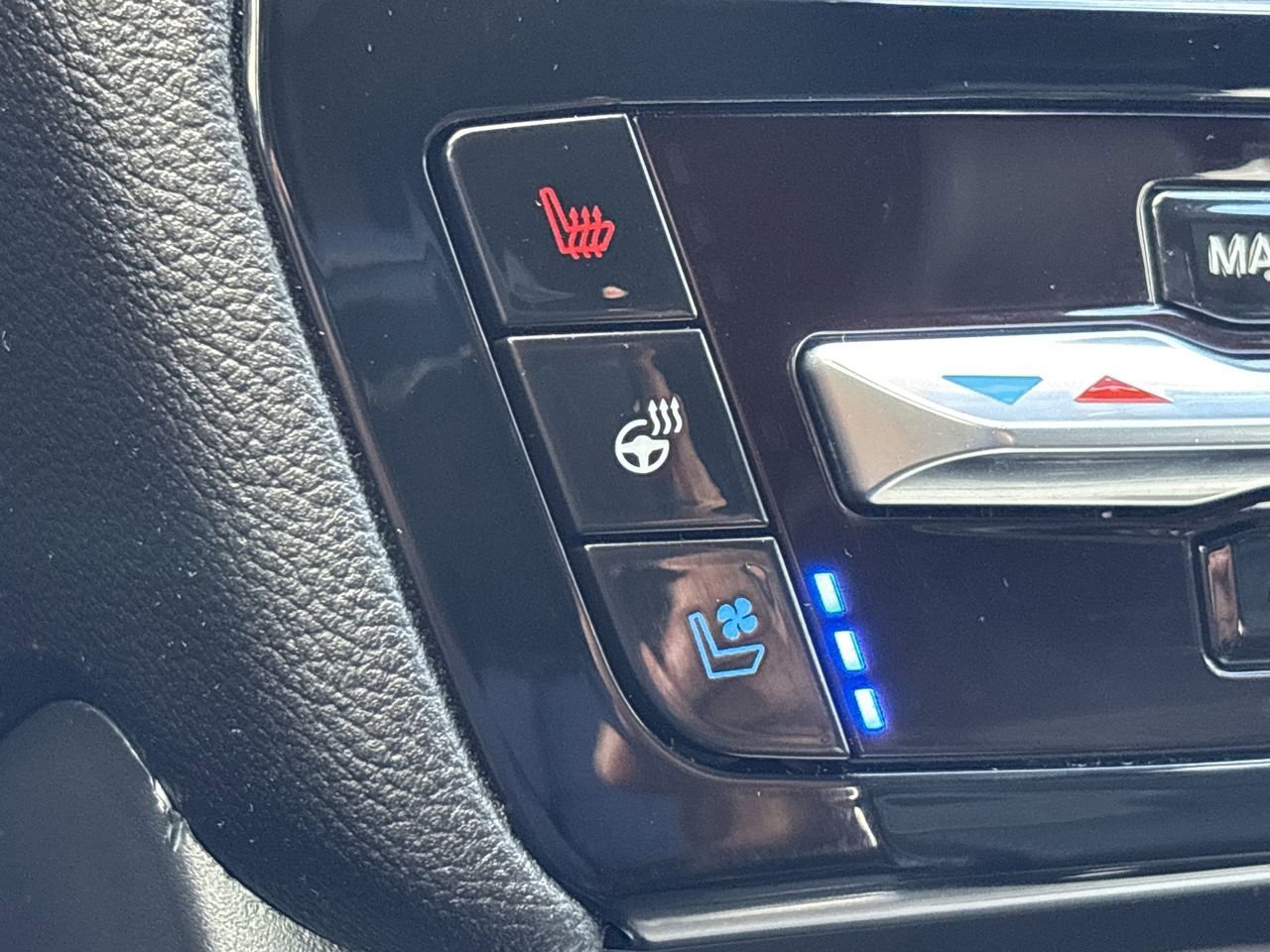 Certified 2022 Ford Explorer ST w/ Equipment Group 401A image 27