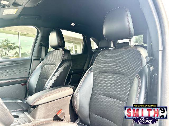 Certified 2025 Ford Escape ST-Line Select AWD/4WD image 19