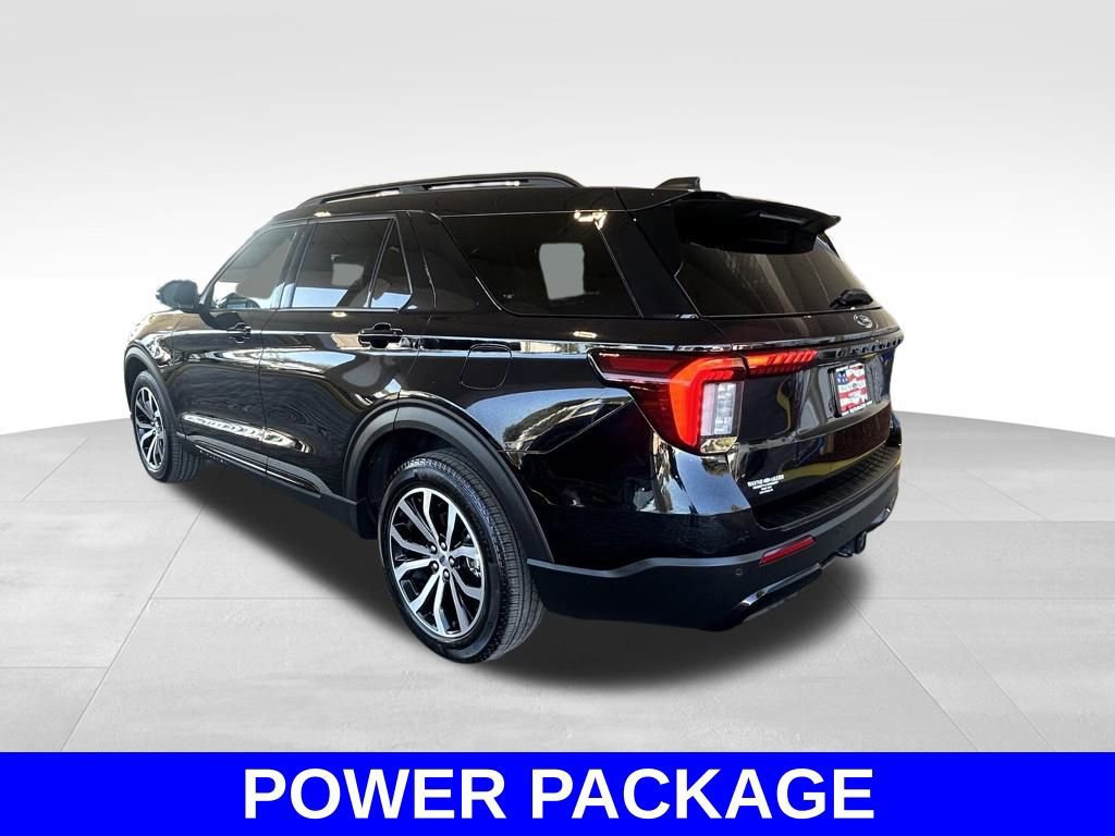 Certified 2025 Ford Explorer ST-Line image 5