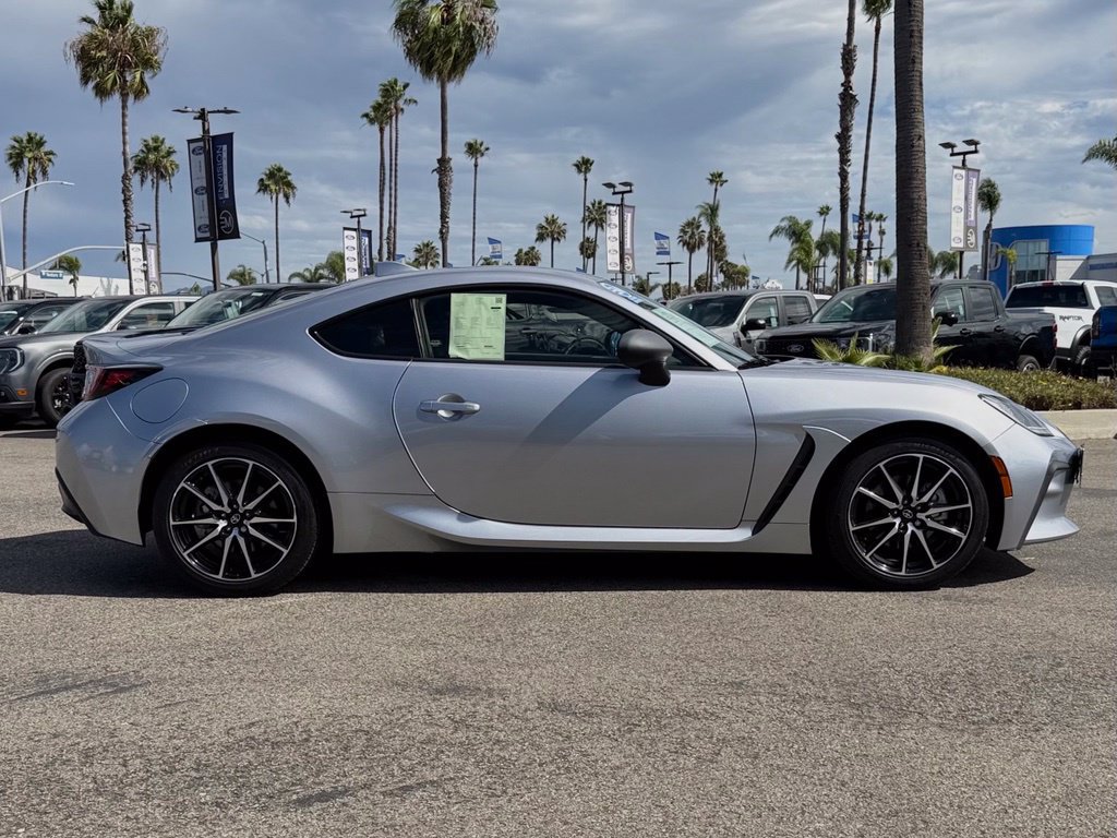 Used 2023 Toyota GR86 RWD image 9