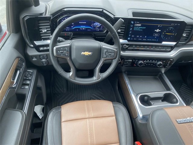 Used 2024 Chevrolet Silverado 2500 High Country w/ High Country Premium Package image 16