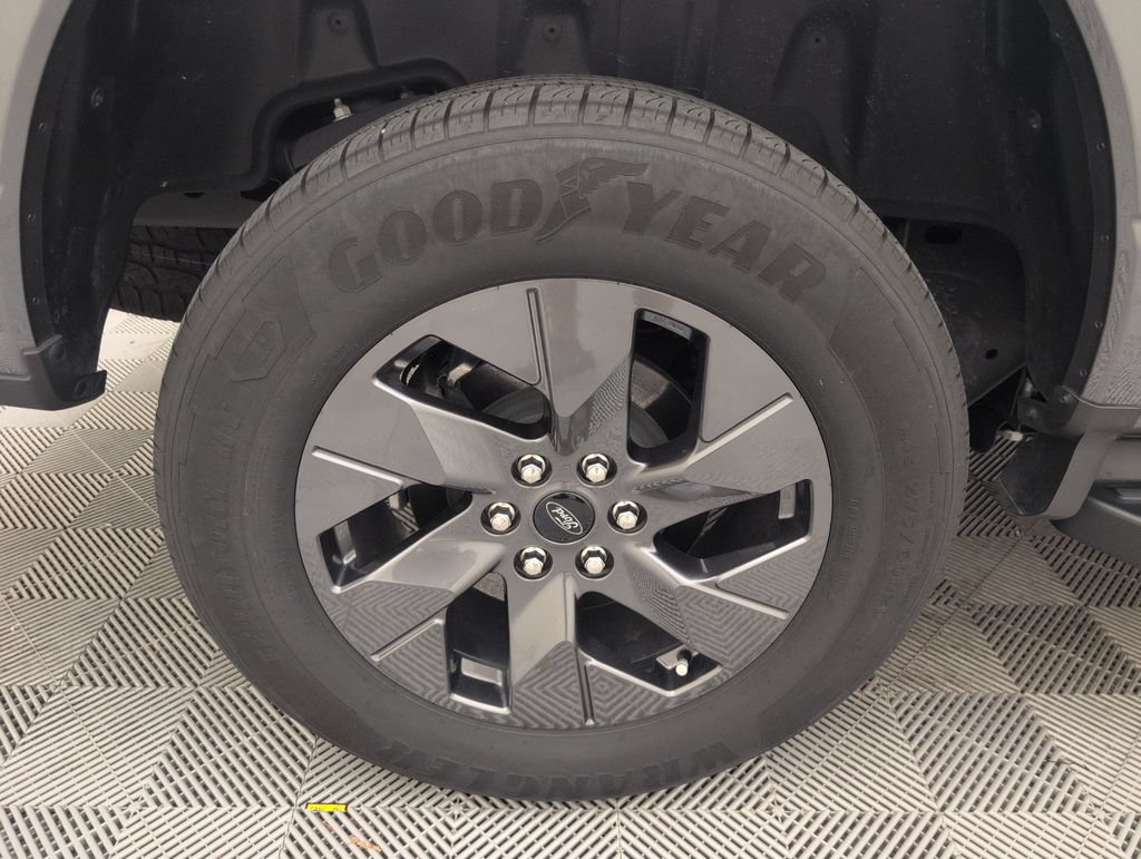 Certified 2025 Ford F150 Lightning Flash AWD/4WD image 19