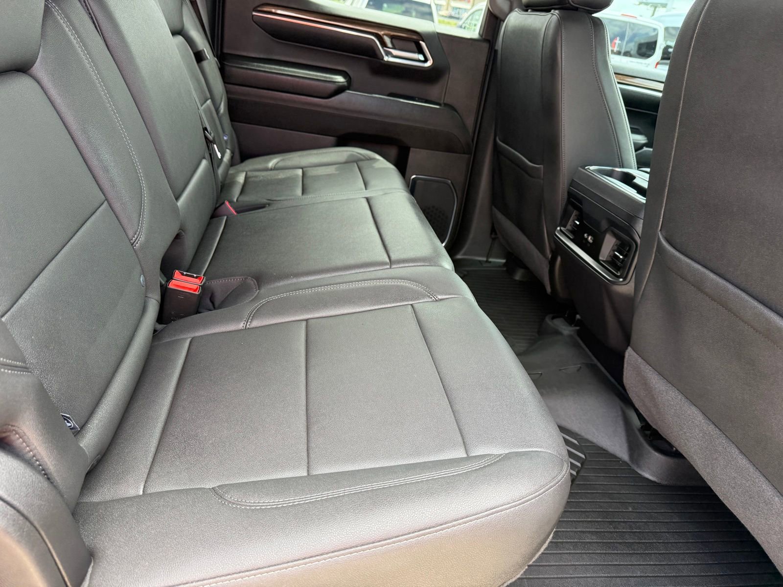 Used 2024 Chevrolet Silverado 1500 LT Trail Boss w/ LT Trail Boss Premium Package image 20