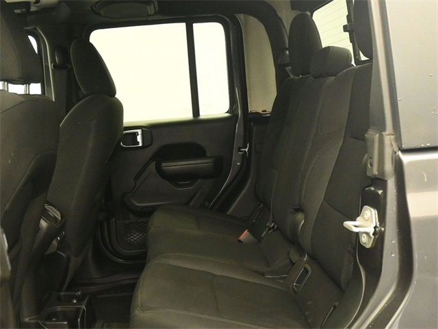 Used 2021 Jeep Gladiator Willys image 10