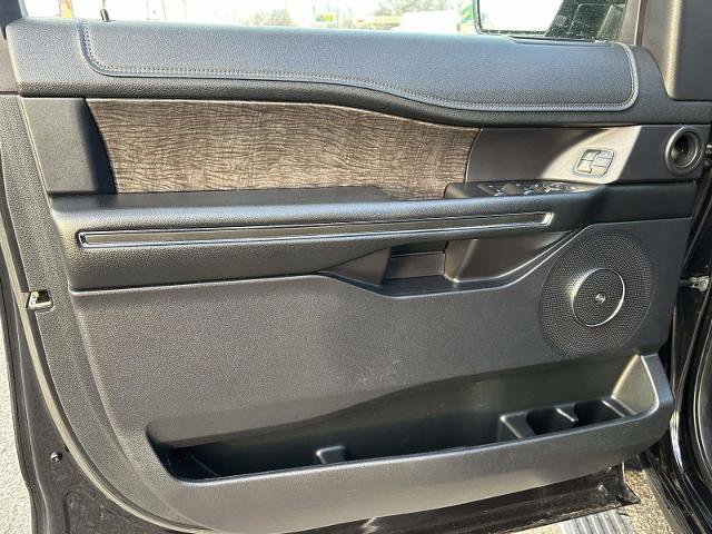 Certified 2019 Ford Expedition Limited w/ Equipment Group 301A AWD/4WD image 21